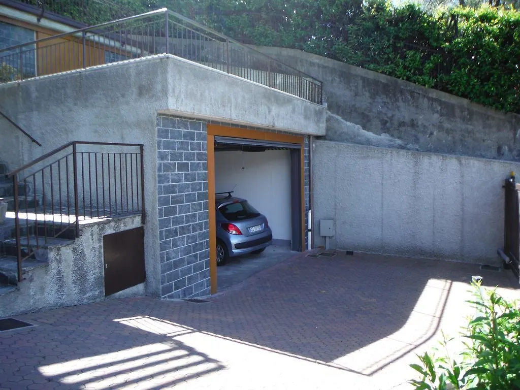 Villa Bianca Varenna 0*,